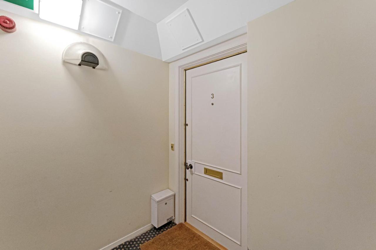 Elegant & Unique Getaway - Spacious 3 Bedroom, 2 Bathroom City Centre Apartment - Free Allocated Parking. Edinburgh Exteriér fotografie