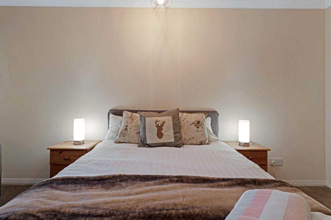 Elegant & Unique Getaway - Spacious 3 Bedroom, 2 Bathroom City Centre Apartment - Free Allocated Parking. Edinburgh Exteriér fotografie